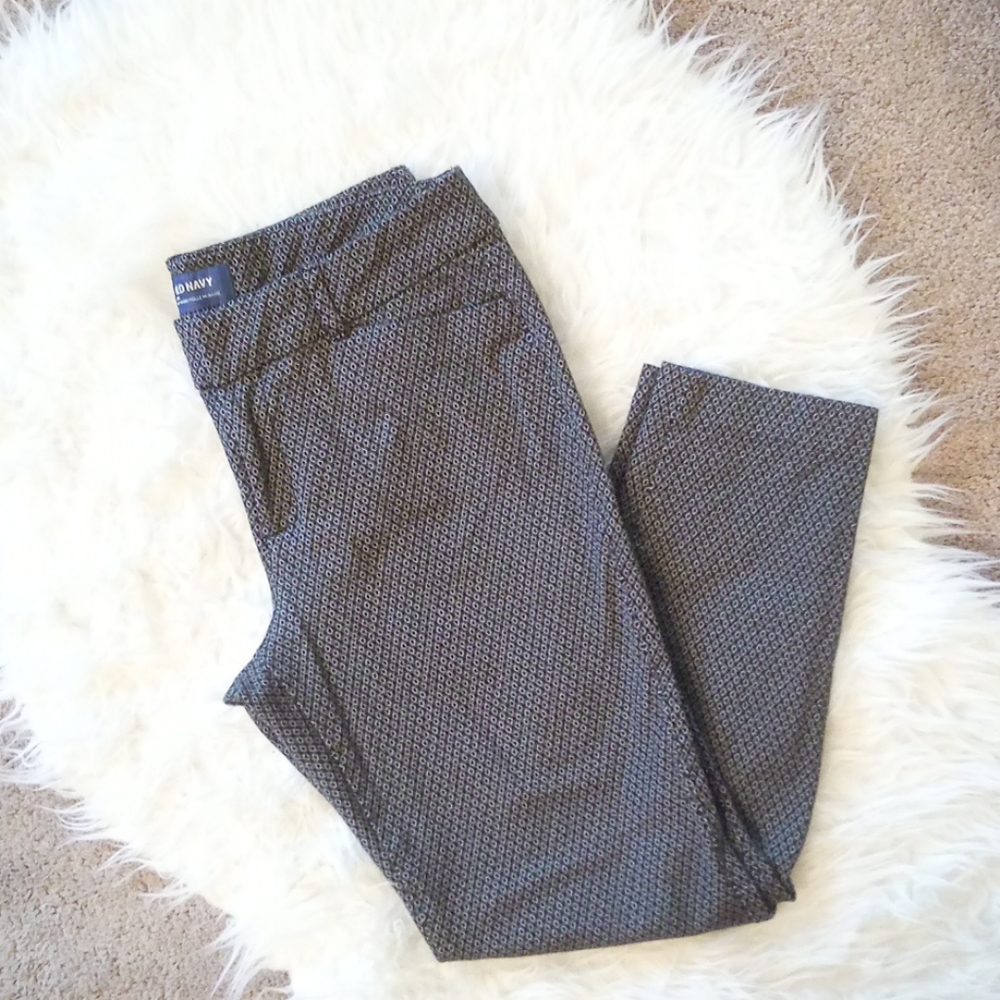 Old Navy Pixi Crop pants